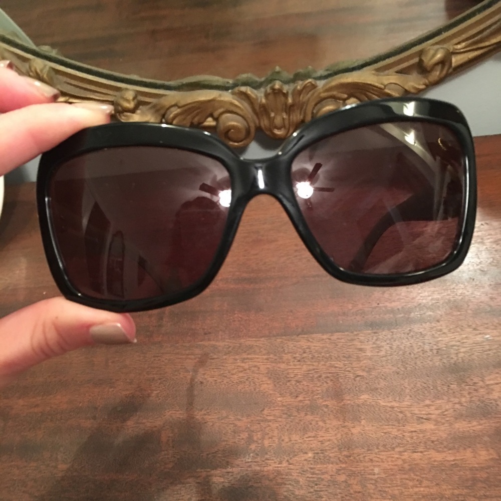 Burberry sunglasses